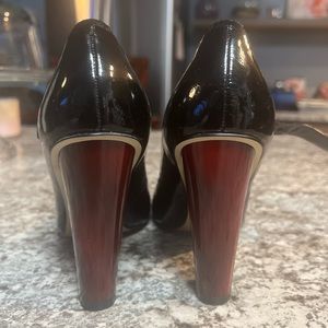 Nine West, Black & Red, 7